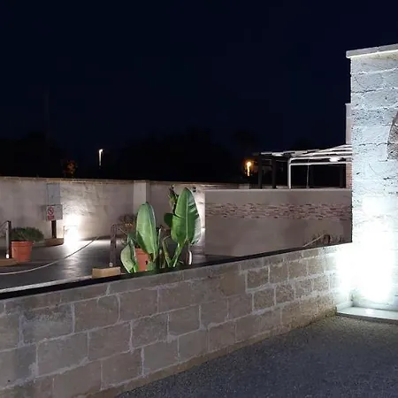 Silvia Luxury Aparthotel *