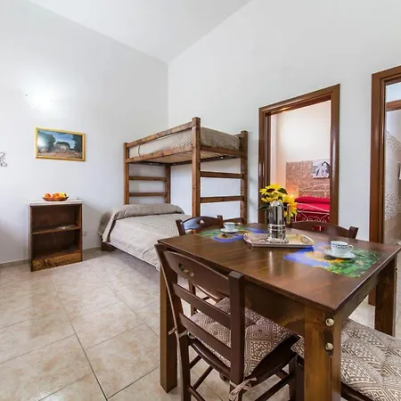 Silvia Luxury Aparthotel *
